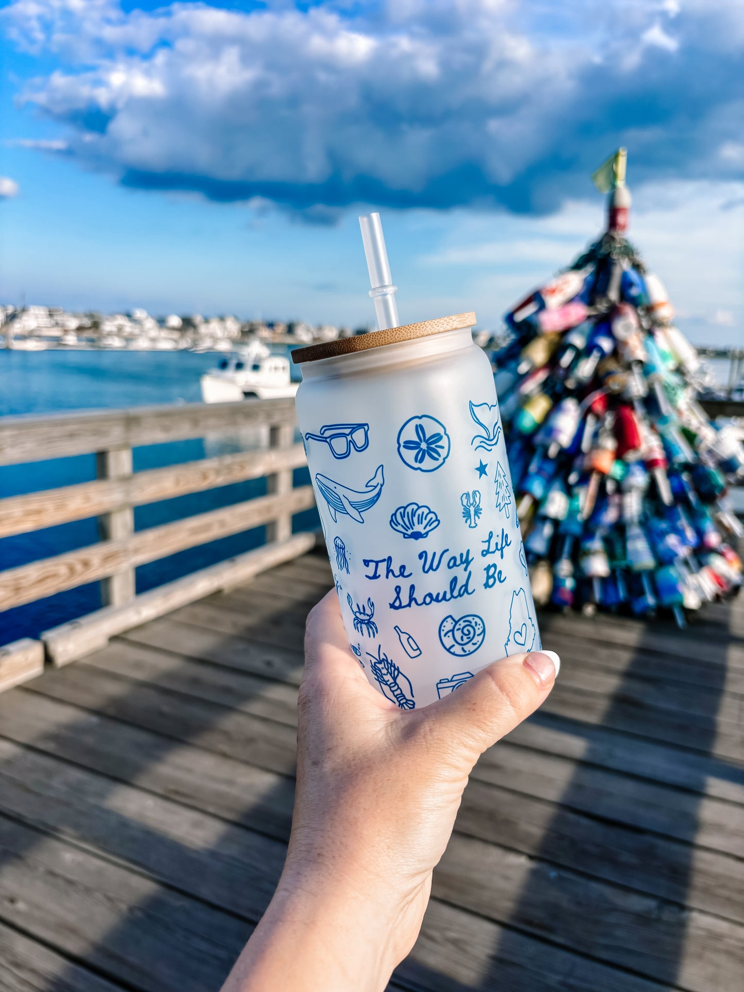 The Way Life Should Be Maine Frosted Can Glass – 16oz with Bamboo Lid and Straw